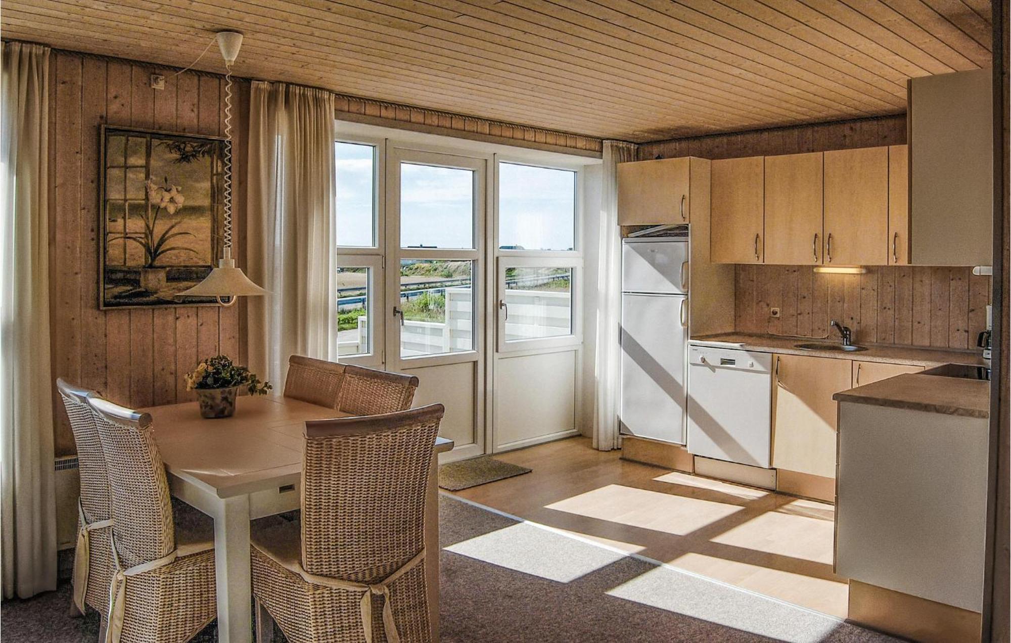 2 Bedroom Gorgeous Home In Hvide Sande Havrvig Extérieur photo